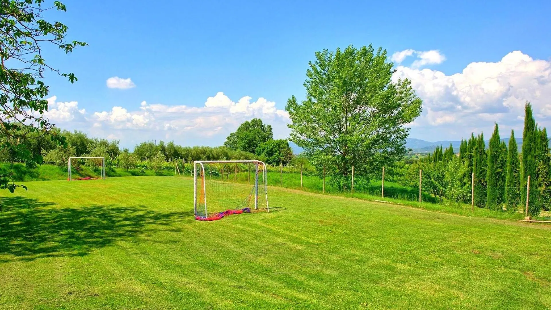 Villa Fattoria Le Giare Cortona Italy